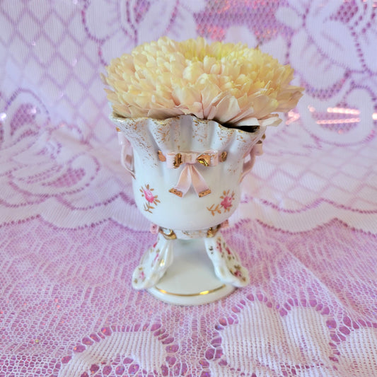 Rosy Bow Ruffle Cup